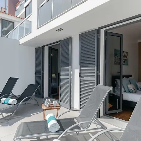 Canico Vi By An Island Appartement