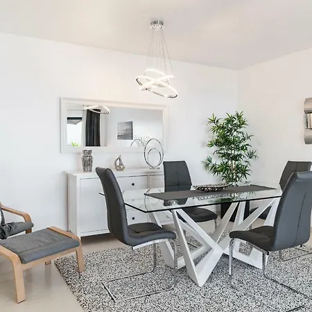 Canico Vi By An Island Appartement