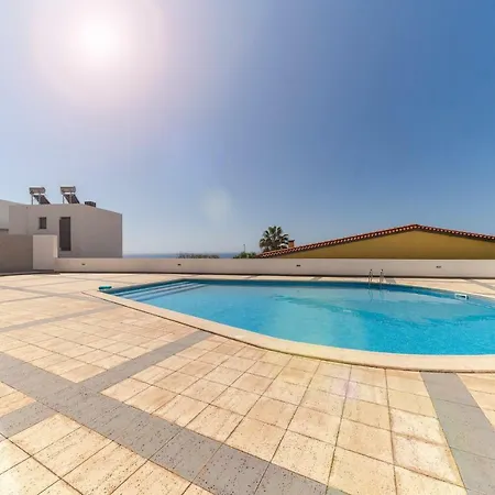 Canico Vi By An Island Santa Cruz (Madeira)