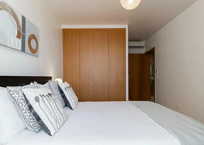 Canico Vi By An Island * Santa Cruz (Madeira)