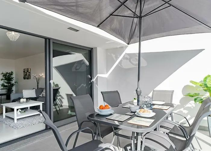 Canico Vi By An Island * Santa Cruz (Madeira)